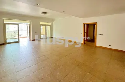 Apartment - 1 Bedroom - 2 Bathrooms for rent in Al Hamri - Shoreline Apartments - Palm Jumeirah - Dubai