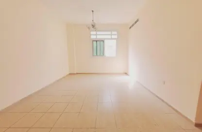 Empty Room image for: Apartment - 2 Bedrooms - 2 Bathrooms for rent in Muwaileh 3 Building - Muwaileh - Sharjah, Image 1