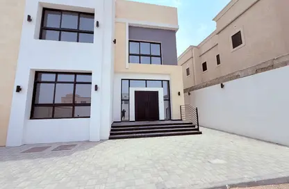 Villa - 5 Bedrooms - 7 Bathrooms for rent in Madinat Al Riyad - Abu Dhabi