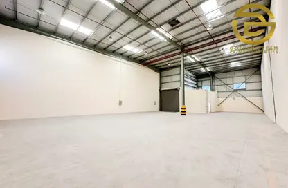 Warehouse - Studio - 2 Bathrooms for rent in Technology Park - Dubai