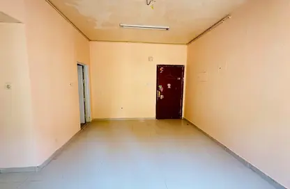 Apartment - Studio - 1 Bathroom for rent in Al Shamsi 1 - Muwaileh Commercial - Sharjah