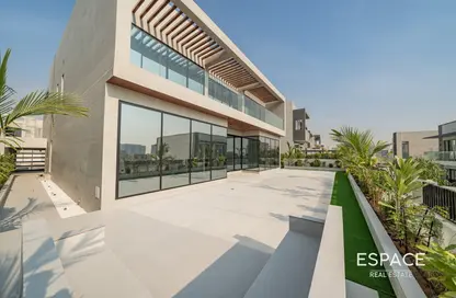 فيلا - 5 غرف نوم - 6 حمامات للبيع في القرية الغربية - الفرجان - دبي