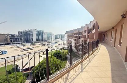 Apartment - 3 Bedrooms - 3 Bathrooms for rent in Abbey Crescent 1 - Abbey Crescent - Motor City - Dubai