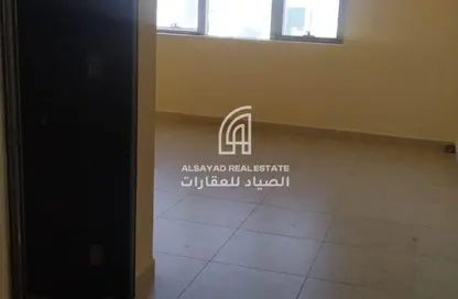 شقة - 2 غرف نوم - 3 حمامات للايجار في برج منازل 2 - شارع التعاون - التعاون - الشارقة