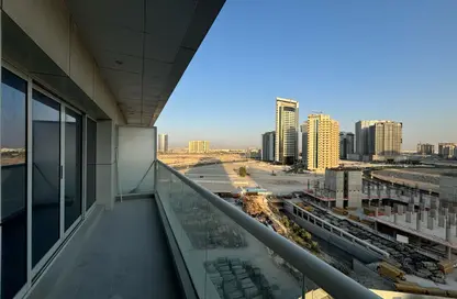 Apartment - 2 Bedrooms - 2 Bathrooms for rent in Stadium Point - Dubai Sports City - Dubai