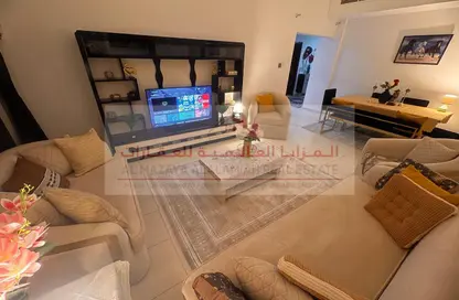 Apartment - 2 Bedrooms - 2 Bathrooms for rent in Al Qulaya'ah - Al Sharq - Sharjah Apartment - 2 Bedrooms - 2 Bathrooms for rent in Al Qulaya'ah - Al Sharq - Sharjah