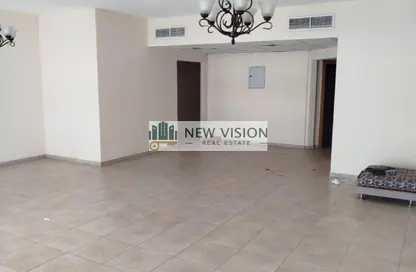 Apartment - 4 Bedrooms - 4 Bathrooms for rent in Al Majaz Pearl - Al Majaz 2 - Al Majaz - Sharjah