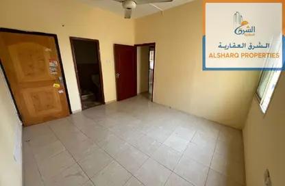 شقة - غرفة نوم - 1 حمام للايجار في مساكن كورنيش عجمان - طريق كورنيش عجمان - عجمان