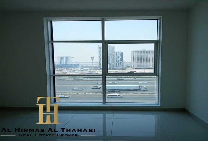 16106400 - Property Image 3