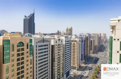 شقة - 2 غرف نوم - 2 حمامات للايجار في برج مراجيب - شارع حمدان - أبوظبي شقة - 2 غرف نوم - 2 حمامات للايجار في برج مراجيب - شارع حمدان - أبوظبي