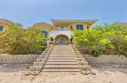 Villa - 4 Bedrooms - 5 Bathrooms for rent in Garden Homes Frond E - Garden Homes - Palm Jumeirah - Dubai