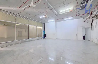 متجر - استوديو - 1 حمام للايجار في أورا الحاجز - أبراج بحيرة الجميرا - دبي