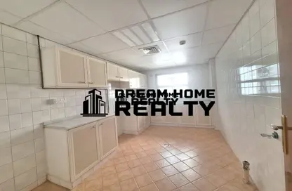 Apartment - 2 Bedrooms - 3 Bathrooms for rent in Manazil Tower 2 - Al Taawun Street - Al Taawun - Sharjah