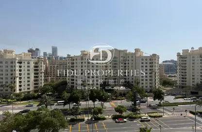 Apartment - 2 Bedrooms - 3 Bathrooms for rent in Al Hatimi - Shoreline Apartments - Palm Jumeirah - Dubai