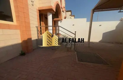 Villa - 5 Bedrooms - 7 Bathrooms for rent in Dasman - Halwan - Sharjah