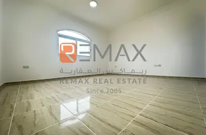 Apartment - Studio - 1 Bathroom for rent in Diplomatic Area - Airport Road - Abu Dhabi