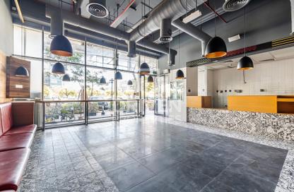 Retail - Studio for rent in Emaar Business Park Building 4 - Emaar Business Park - Sheikh Zayed Road - Dubai