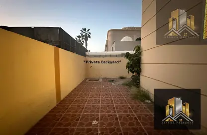 شقة - 2 غرف نوم - 3 حمامات للايجار في فيلات مدينة خليفة آيه - مدينة خليفة أ - مدينة خليفة - أبوظبي