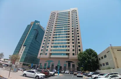 Apartment - 3 Bedrooms - 4 Bathrooms for rent in Salama Residence - Cornich Al Khalidiya - Al Khalidiya - Abu Dhabi