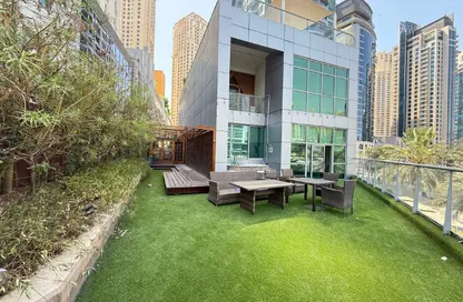Apartment - 3 Bedrooms - 3 Bathrooms for sale in The Point - Dubai Marina - Dubai