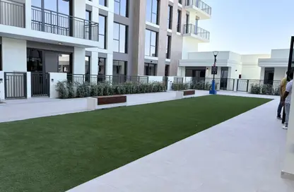 Apartment - 1 Bedroom - 1 Bathroom for rent in Holland Gardens - Town Square - Dubai