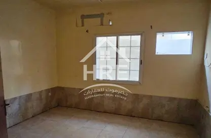 Villa - 4 Bedrooms - 3 Bathrooms for rent in Orient Towers - Al Bustan - Ajman