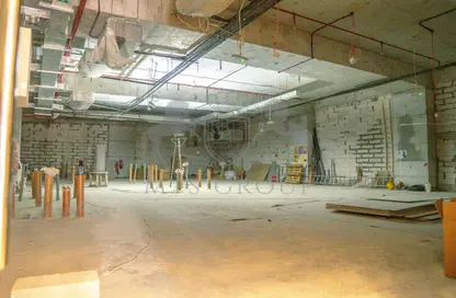 Shop - Studio - 1 Bathroom for rent in Kay 1 Building - Al Satwa - Dubai