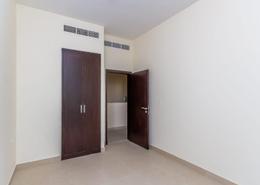 فيلا - 3 غرف نوم - 4 حمامات للبيع في قرية ورسان - المدينة الدولية - دبي