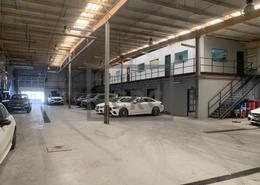 Warehouse - 2 bathrooms for rent in RAS - Umm Ramool - Dubai