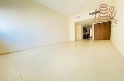 Empty Room image for: Apartment - 1 Bathroom for rent in Ajman One Tower 1 - Ajman One - Ajman Downtown - Ajman, Image 1