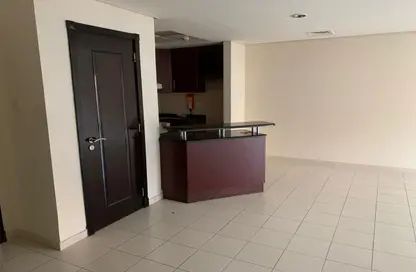 شقة - غرفة نوم - 2 حمامات للبيع في بناية  38إلى107 - طراز البحر المتوسط - ديسكفري جاردنز - دبي