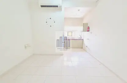 Apartment - Studio - 1 Bathroom for rent in Fire Station Road - Muwaileh - Sharjah