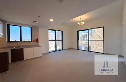 Apartment - 1 Bedroom - 2 Bathrooms for rent in Jumeirah Garden City - Al Satwa - Dubai