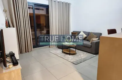 شقة - غرفة نوم - 2 حمامات للبيع في الممشى - مويلح - الشارقة