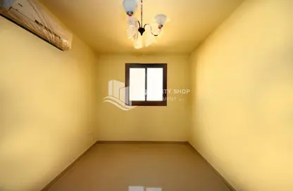 Empty Room image for: Villa - 3 Bedrooms - 3 Bathrooms for sale in Zone 5 - Hydra Village - Abu Dhabi, Image 1