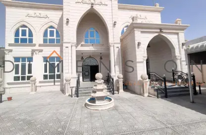 فيلا - 5 غرف نوم - 7 حمامات للايجار في مدينة الرياض - أبوظبي