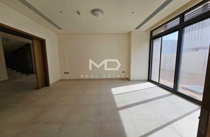 Villa - 5 Bedrooms - 7 Bathrooms for sale in West Yas - Yas Island - Abu Dhabi