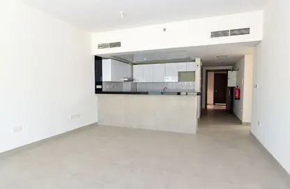 عمارة بالكامل - استوديو - 8 حمامات للبيع في 1  الروضة - الروضة - عجمان