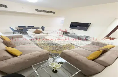 شقة - 2 غرف نوم - 2 حمامات للايجار في برج منازل 5 - شارع التعاون - التعاون - الشارقة