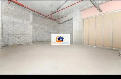 Empty Room image for: Shop - Studio for rent in Al Khalidiya - Abu Dhabi, Image 1