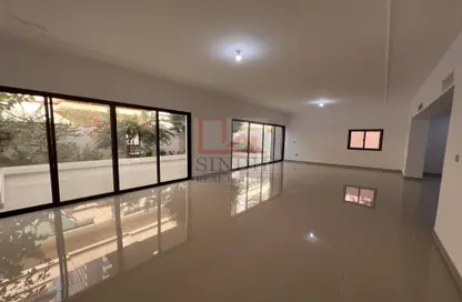 Empty Room image for: Villa - 4 Bedrooms - 4 Bathrooms for rent in 20 Villas Project - Al Khalidiya - Abu Dhabi, Image 1
