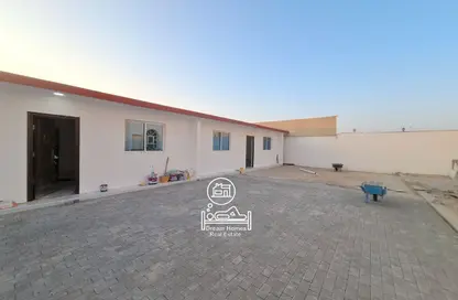 شقة - غرفة نوم - 2 حمامات للايجار في مدينة شخبوط - أبوظبي شقة - غرفة نوم - 2 حمامات للايجار في مدينة شخبوط - أبوظبي