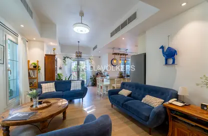 Townhouse - 4 Bedrooms - 3 Bathrooms for sale in Springs 11 - The Springs - Dubai