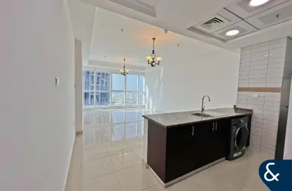 شقة - 1 حمام للايجار في ذا كورت تاور - الخليج التجاري - دبي