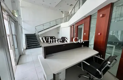 Shop - Studio for sale in Oxford Tower - Business Bay - Dubai