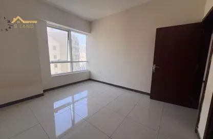 شقة - غرفة نوم - 2 حمامات للايجار في بناية المحطة - المحطة - القاسمية - الشارقة