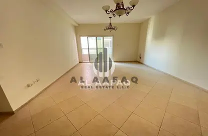 شقة - 2 غرف نوم - 3 حمامات للايجار في المجاز 3 - المجاز - الشارقة