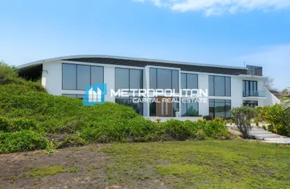 Villa - 5 Bedrooms - 6 Bathrooms for sale in Beachfront Seaside Estate - Beachfront Residence - Nurai Island - Abu Dhabi