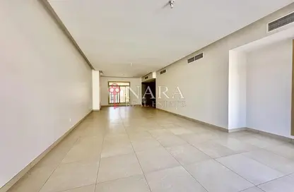 Townhouse - 3 Bedrooms - 4 Bathrooms for rent in Golf Gardens - Khalifa City - Abu Dhabi