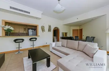 Apartment - 2 Bedrooms - 3 Bathrooms for rent in Al Dabas - Shoreline Apartments - Palm Jumeirah - Dubai